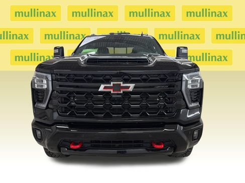 Used 2026 Chevrolet Silverado 2500 ZR2 AWD/4WD image 16