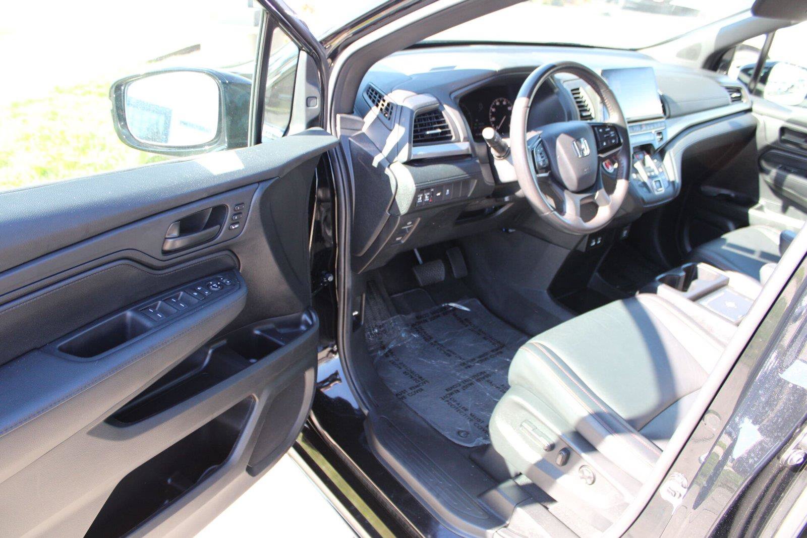 Used 2025 Honda Odyssey Sport-L image 22