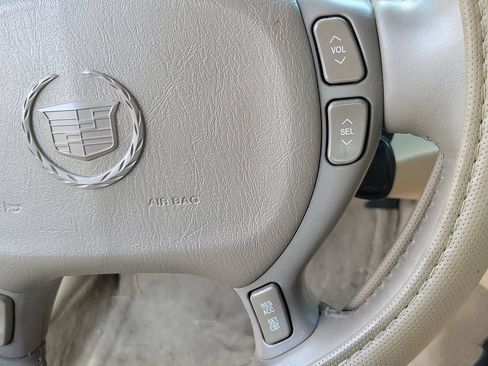 Used 2005 Cadillac De Ville w/ Deville Premium Package FWD image 15