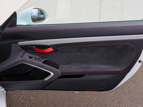 Used 2016 Porsche Cayman GT4 image 43