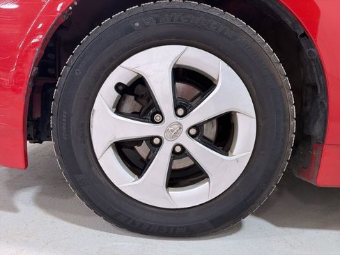 Used 2014 Toyota Prius Two image 14