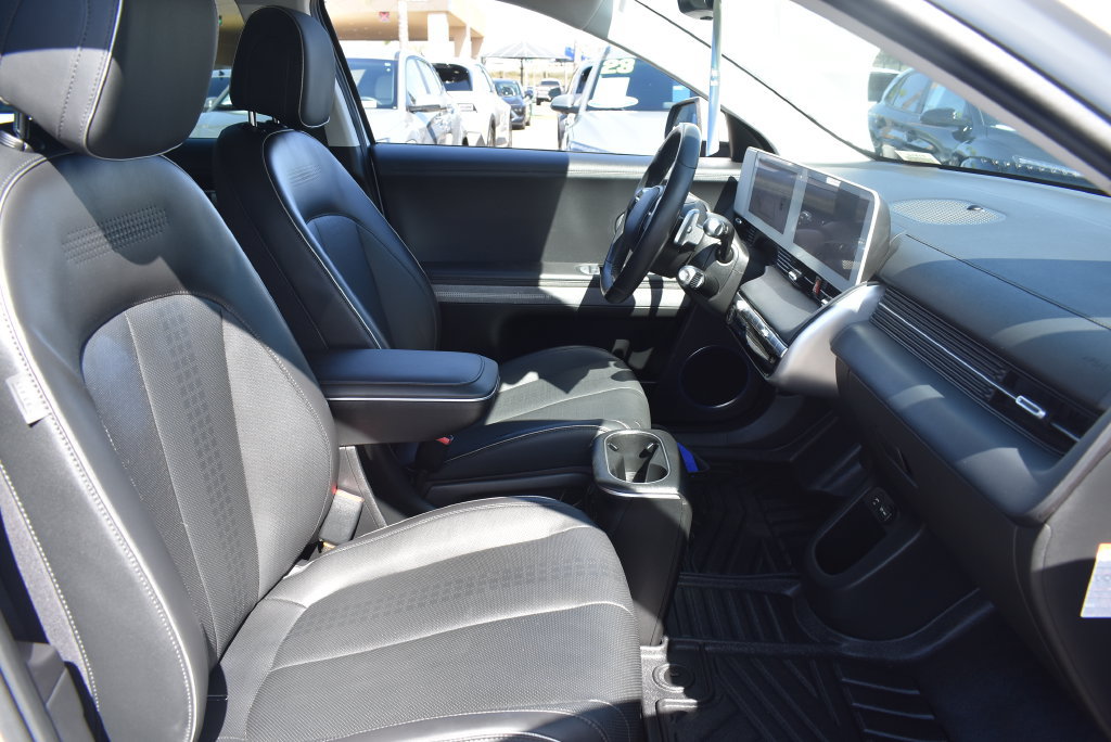 Certified 2023 Hyundai Ioniq 5 SEL w/ Cargo Package AWD/4WD image 17