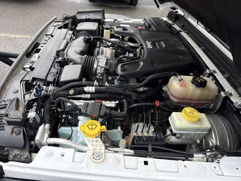 Used 2018 Jeep Wrangler Rubicon AWD/4WD image 34
