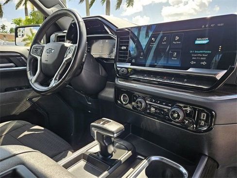 Used 2022 Chevrolet Silverado 1500 LT Trail Boss image 11