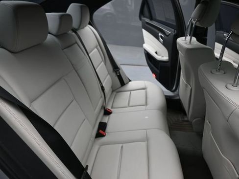 Certified 2016 Mercedes-Benz E 350 Sedan image 24