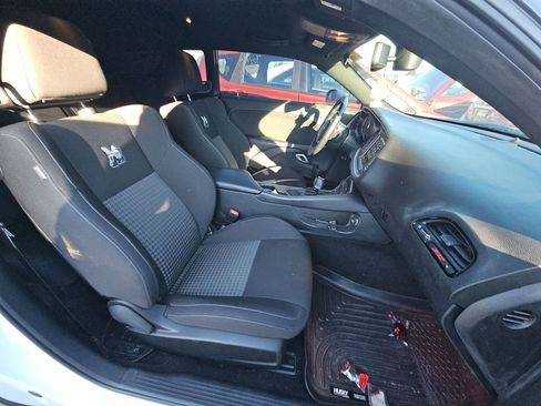 Used 2021 Dodge Challenger R/T Scat Pack w/ Driver Convenience Group image 11