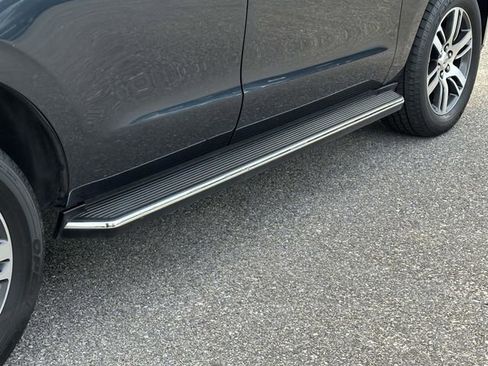 Used 2023 Ford Expedition Limited image 29