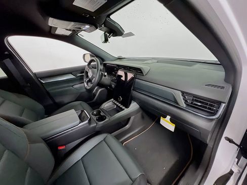 New 2026 GMC Terrain AT4 w/ Technology Package II image 29