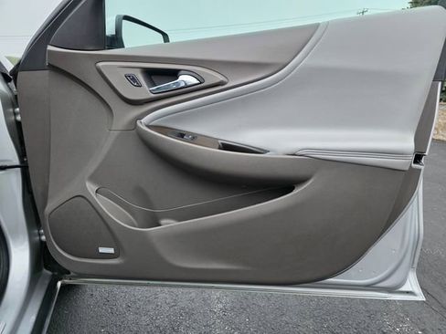 Used 2017 Chevrolet Malibu Premier w/ Premier Sun and Wheel Package FWD image 25