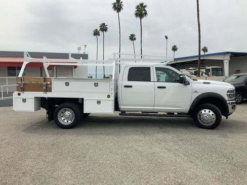 New 2026 RAM 5500 Tradesman w/ Chrome Appearance Group AWD/4WD image 4