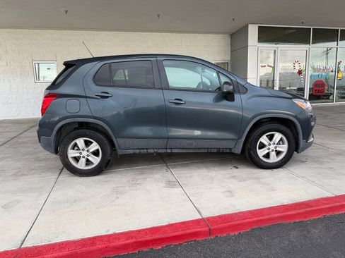 Used 2021 Chevrolet Trax LS w/ Tint and Cruise Package image 2