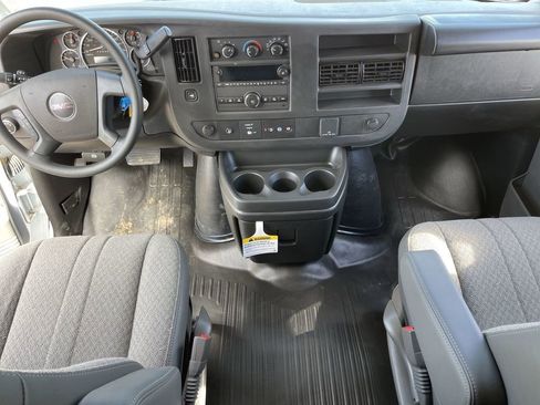 New 2025 GMC Savana 2500 Extended w/ Driver Convenience Package RWD image 21