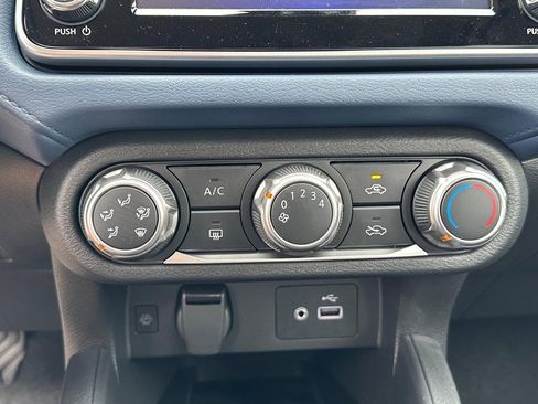 New 2025 Nissan Versa SV w/ Trunk Package image 15