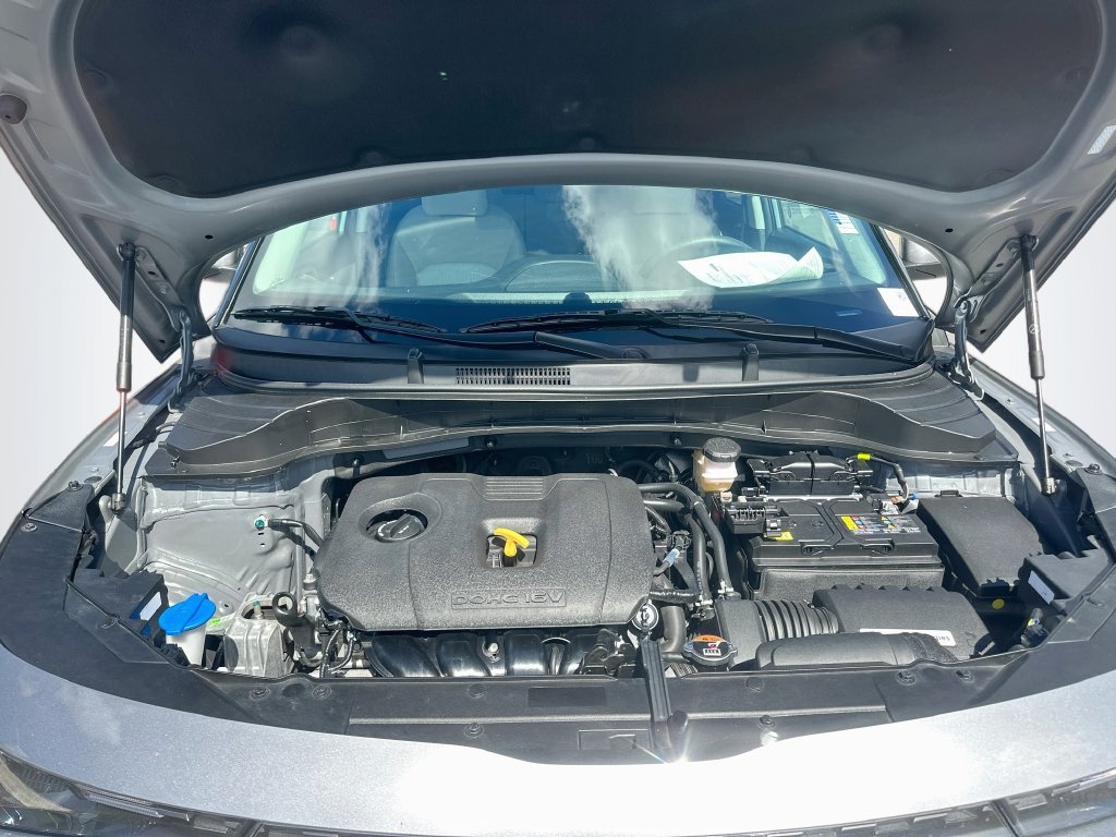 Used 2025 Kia Soul LX w/ LX Technology Package FWD image 27