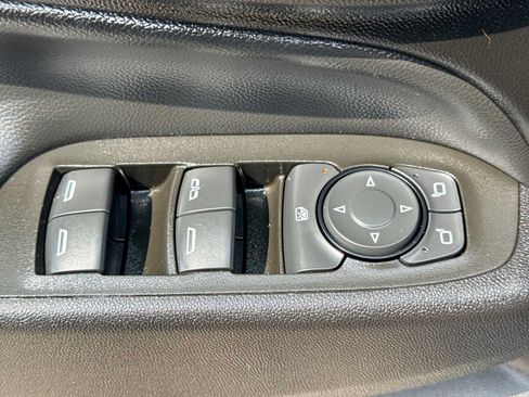Used 2024 Chevrolet Equinox LT w/ LPO, Floor Liner Package FWD image 16