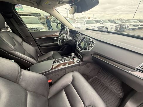 Used 2018 Volvo XC90 T6 Momentum w/ Convenience Package image 26