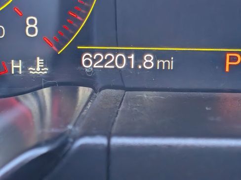 Used 2018 Ford Mustang Premium w/ Equipment Group 201A image 15