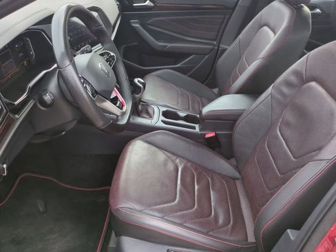 Used 2023 Volkswagen Jetta GLI Autobahn image 16