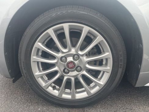 Used 2017 FIAT 124 Spider Classica image 10