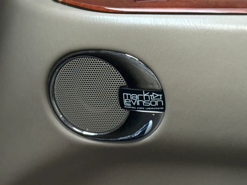 Used 2002 Lexus LX 470 4WD image 24