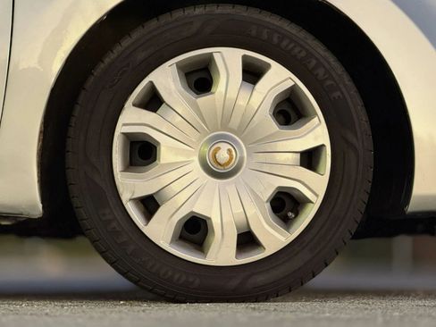 Used 2013 Hyundai Elantra GLS image 25