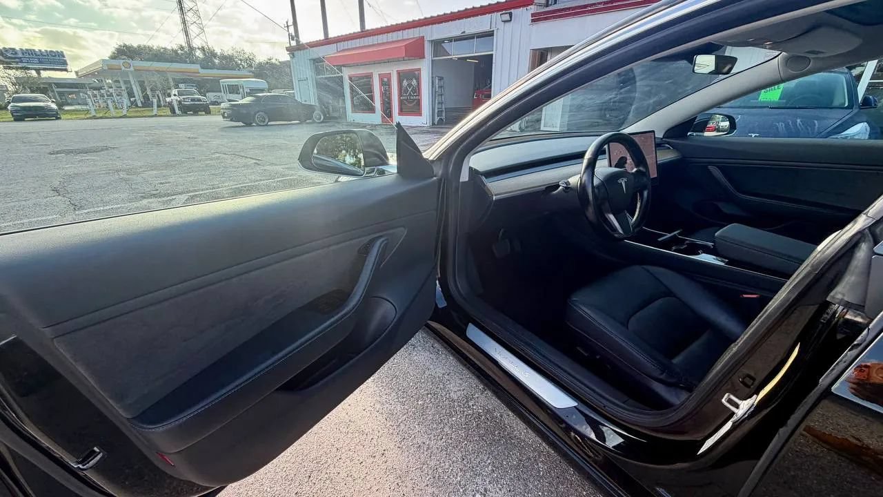 Used 2019 Tesla Model 3 Long Range AWD/4WD image 10