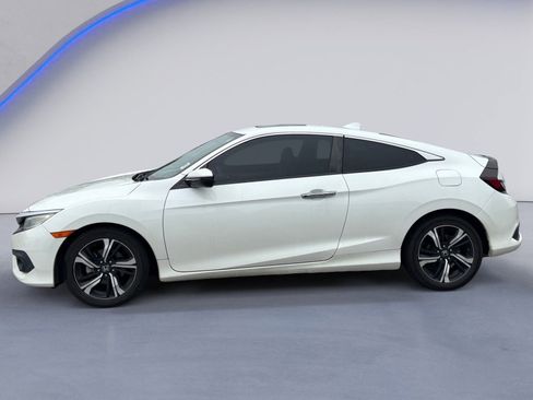 Used 2016 Honda Civic Touring image 3