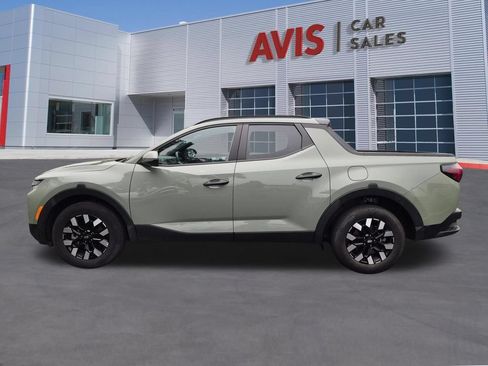 Used 2025 Hyundai Santa Cruz SEL FWD image 9