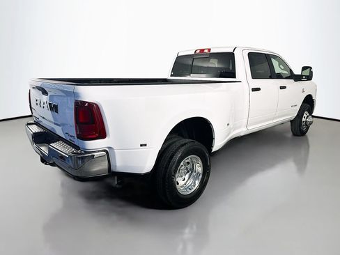 New 2026 RAM 3500 Big Horn AWD/4WD image 7