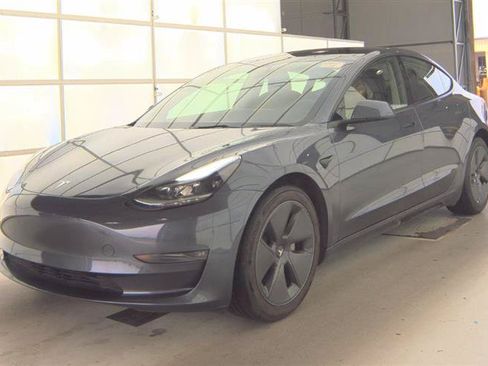 Used 2023 Tesla Model 3 Long Range AWD/4WD image 4