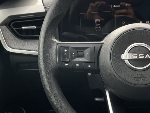 Used 2025 Nissan Kicks SV image 13