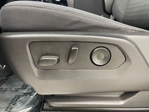Certified 2023 Chevrolet Silverado 1500 LT AWD/4WD image 10