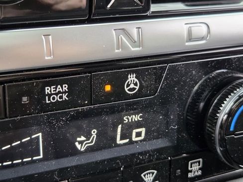 New 2026 Nissan Pathfinder SV image 21