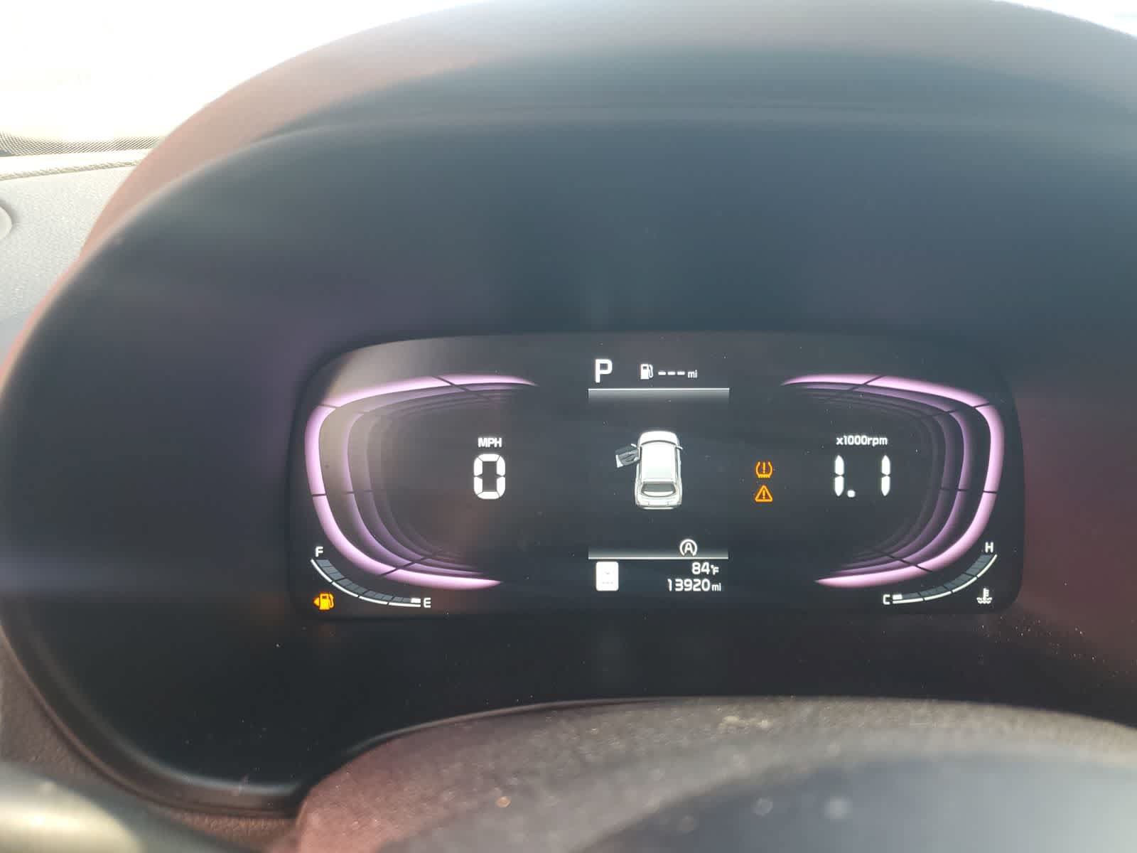 Used 2025 Kia Soul LX w/ LX Technology Package FWD image 17