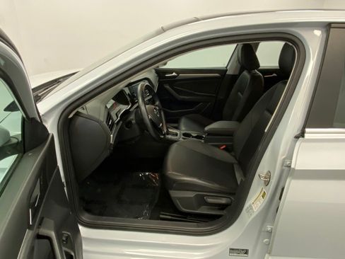 Used 2019 Volkswagen Jetta SE image 20