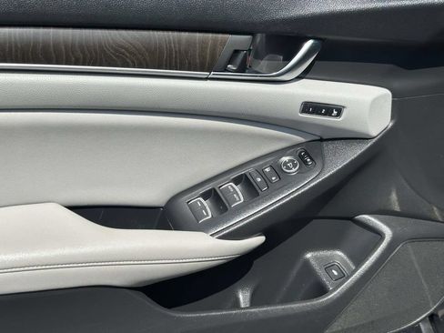 Used 2019 Honda Accord EX-L image 16