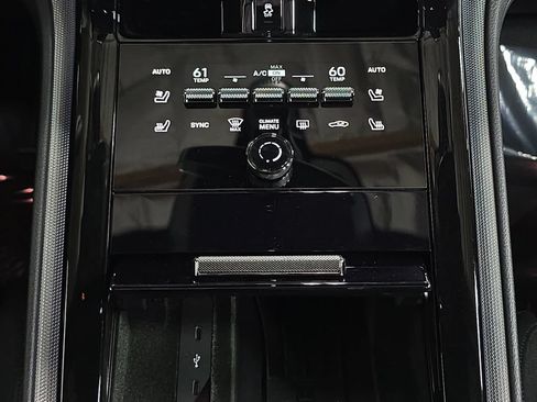 Certified 2026 Porsche Panamera RWD image 19