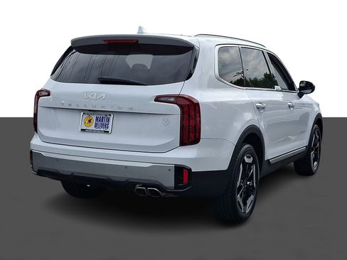 Certified 2024 Kia Telluride S FWD image 7
