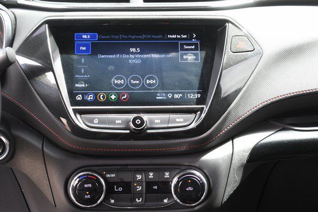 Used 2023 Chevrolet TrailBlazer RS w/ Convenience Package AWD/4WD image 19