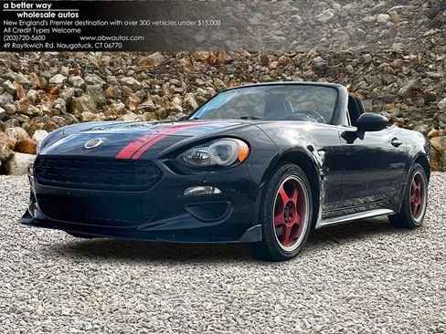 Used 2018 FIAT 124 Spider Classica image 1