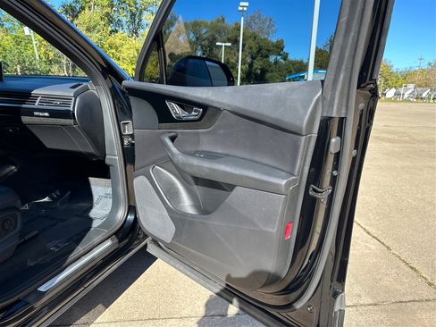 Used 2017 Audi Q7 2.0T Premium Plus w/ Premium Plus Package image 24