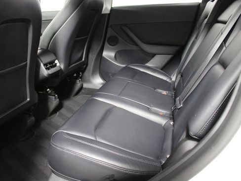 Used 2022 Tesla Model Y Performance image 20