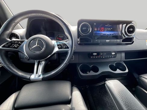 Certified 2025 Mercedes-Benz Sprinter 2500 image 6