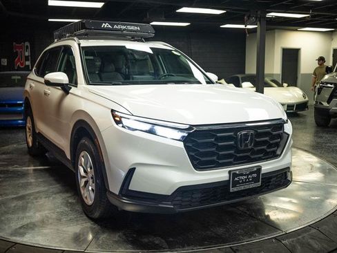 Used 2024 Honda CR-V LX image 5