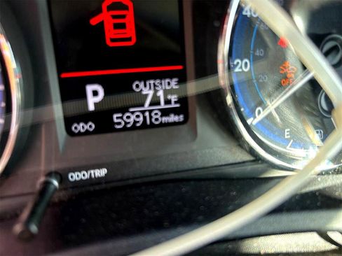 Used 2019 Toyota Corolla LE image 11