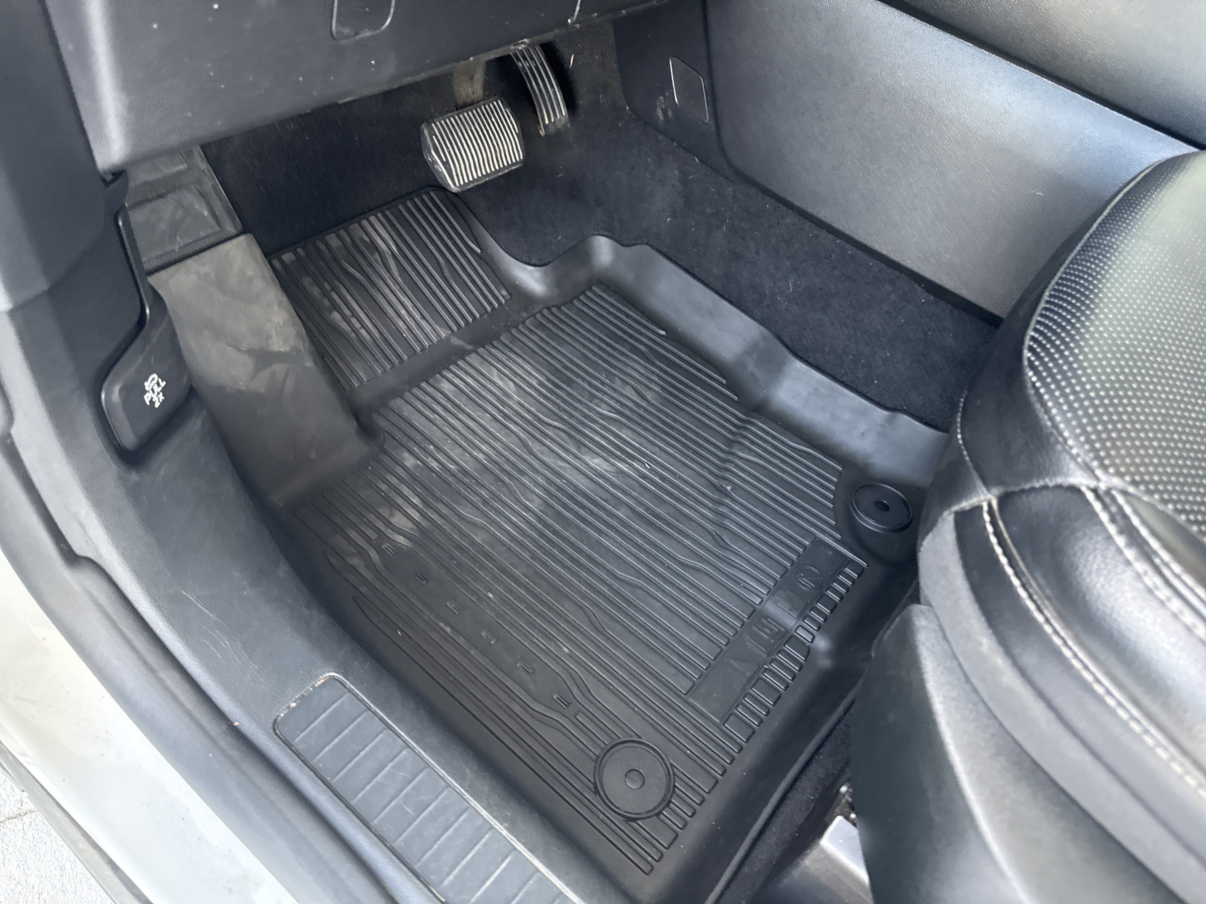 Used 2022 Ford Escape SEL AWD/4WD image 16
