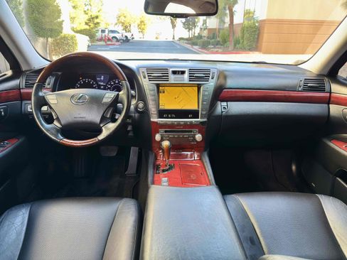 Used 2011 Lexus LS 460 image 18