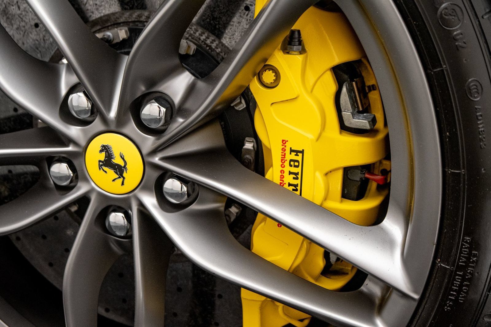 Used 2017 Ferrari 488 Spider RWD image 54