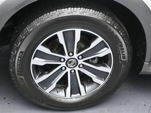 Used 2020 Nissan Armada SL w/ Premium Package image 5