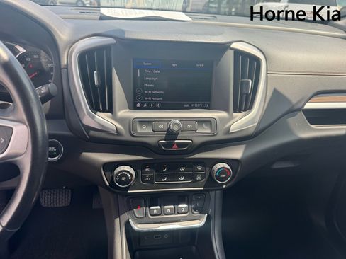 Used 2020 GMC Terrain SLE w/ LPO, Floor Liner Package FWD image 20
